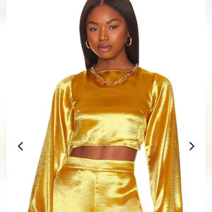 LOVERS AND FRIENDS Satin Britt blouse In Yellow gold. Size medium. NWT